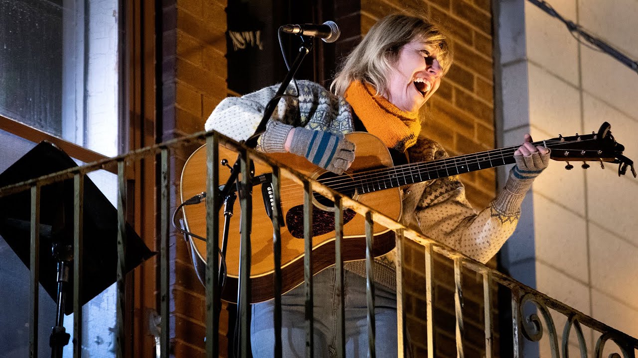 Singer Martha Wainwright to perform a balcony encore | Montreal ...