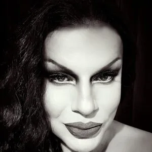 Picture of Jackie Jet