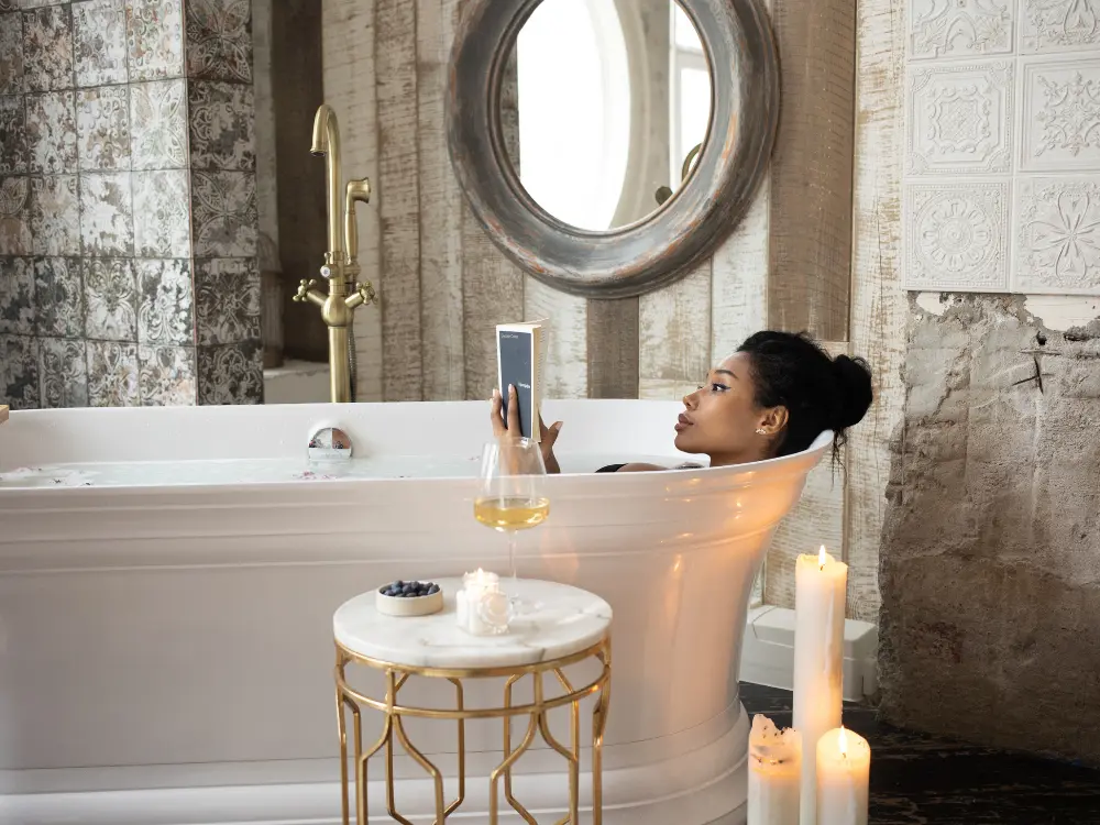 How to date a black cat female.