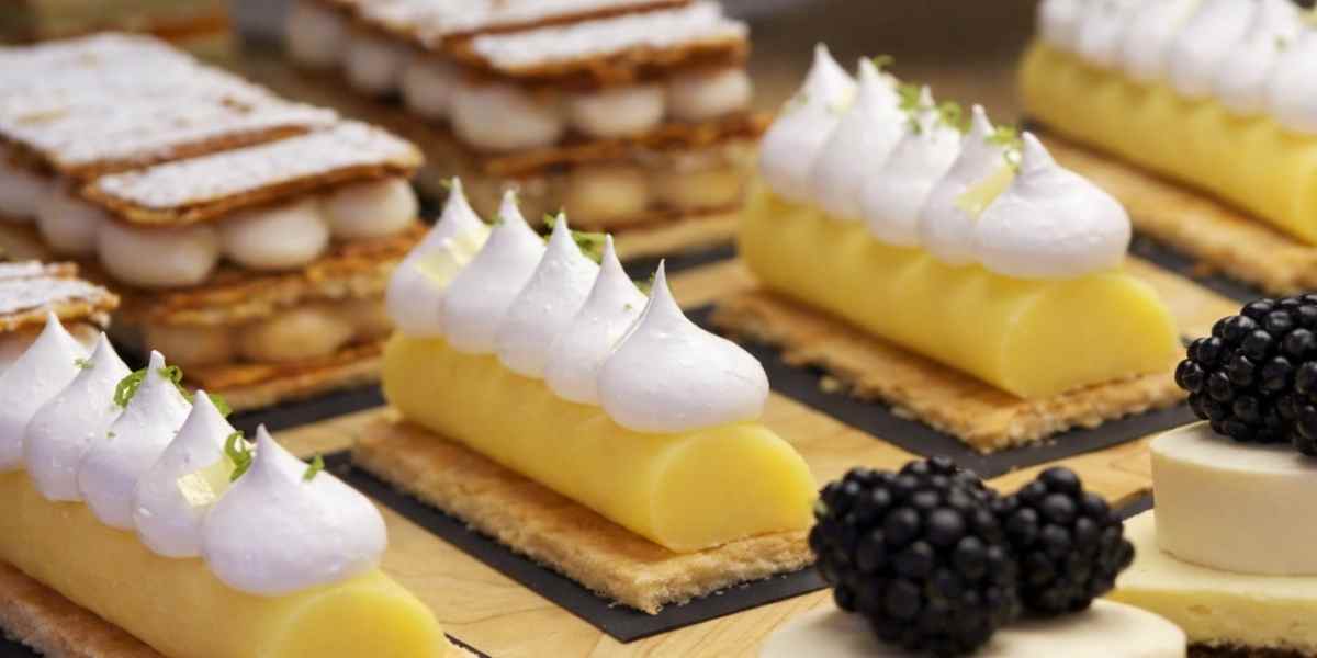 _Pâtisserie Rhubarbe best dessert spots in Montreal (1)