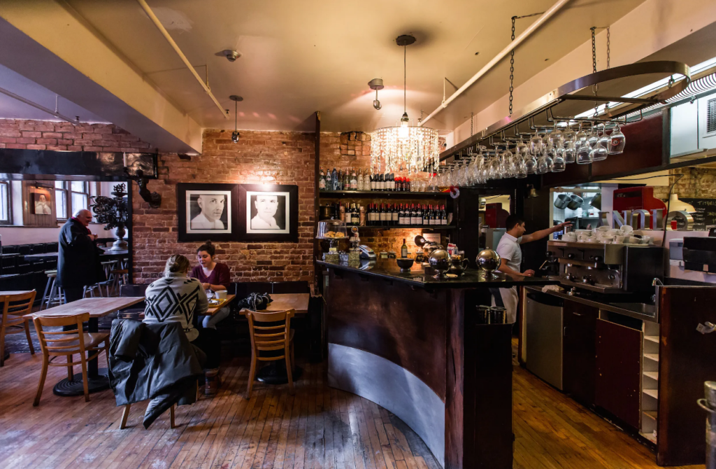 No need for AC, the old rustic stones will add the perfect chill to your lunch vibes!