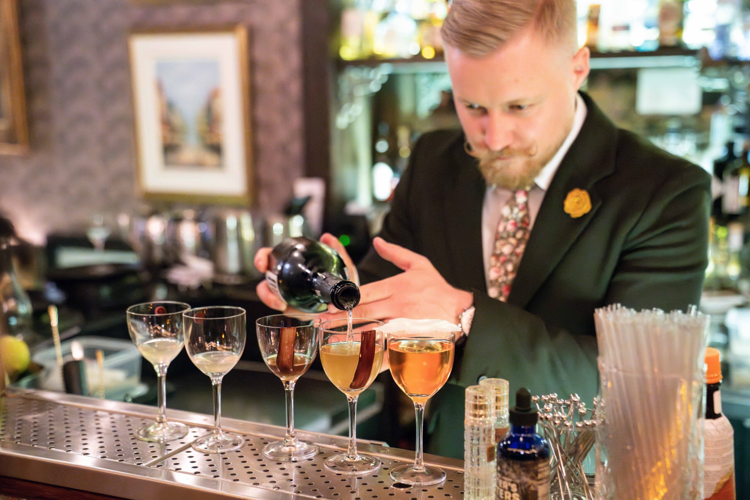 Join Montréal Cocktail Fest 2026 from June 3–7 for world-class cocktails, guest bartenders, exclusive tastings, and unforgettable nightlife. Best Kept MTL shares the top reasons to attend. 🍸