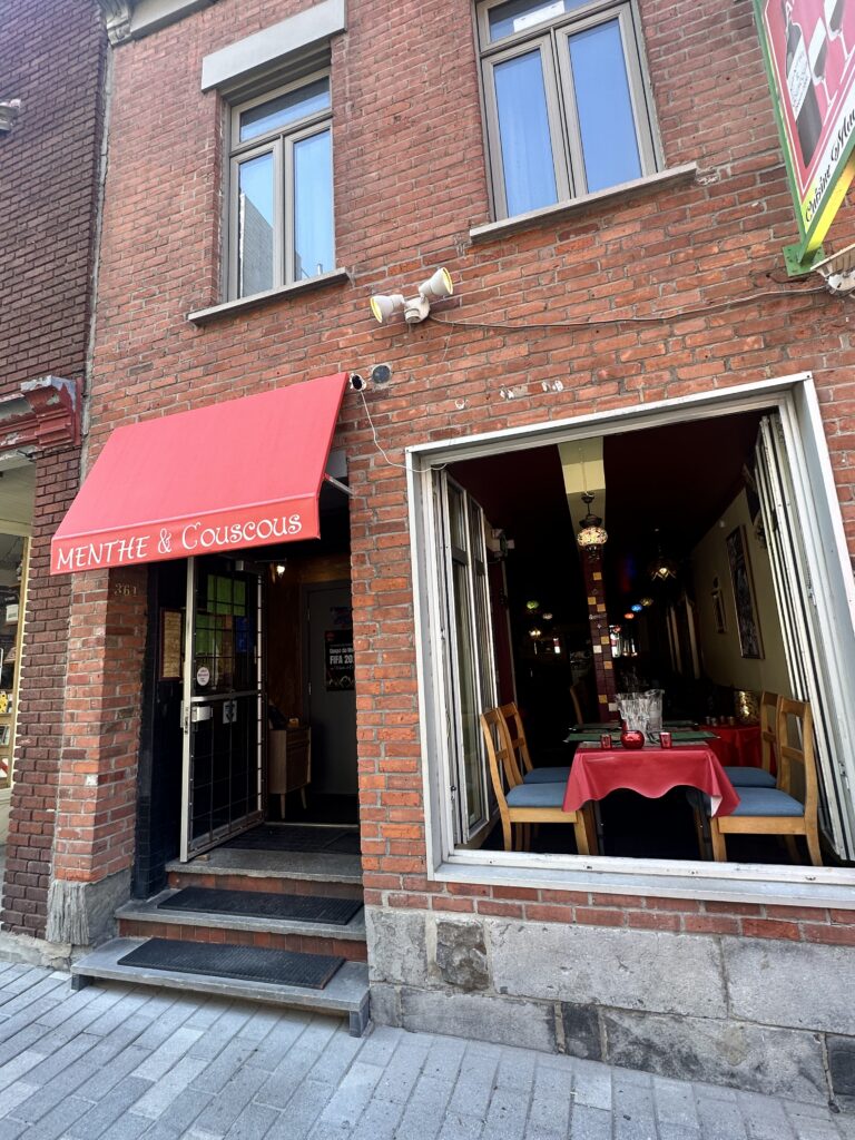 Walkable Montreal neighborhoods, & Streets - THE Ultimate Guide! 1