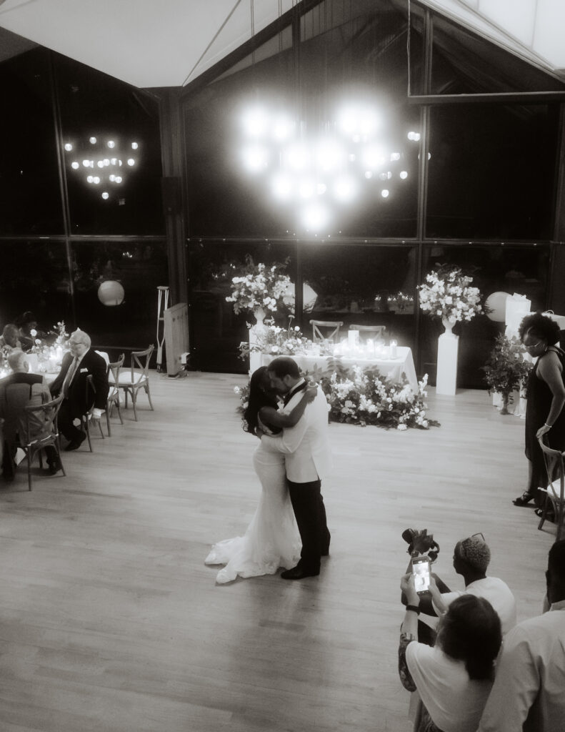 7 Secret Places in Montreal for Unique Wedding and Engagement Photos 2
