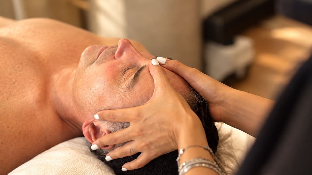 Inside Le Clayemont Montreal | Glowing Skin, Hair Restoration & the VIP Treatment 2