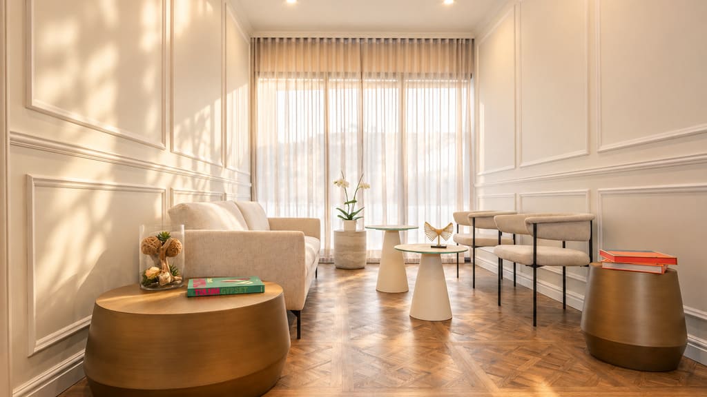 Inside Le Clayemont Montreal | Glowing Skin, Hair Restoration & the VIP Treatment 1