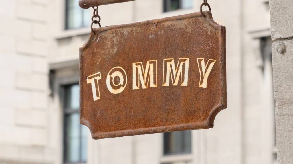 Tommy Café's hanging sign outside its Notre-Dame location
